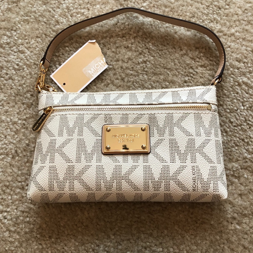 Michael Kors wristlet BRAND NEW